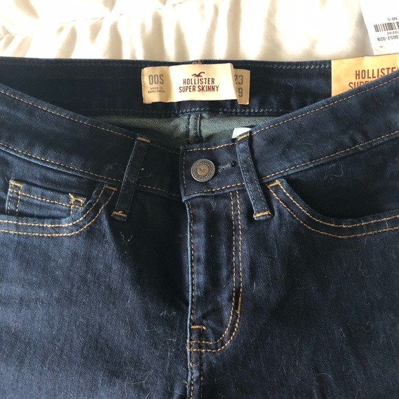 Brand New Hollister Jeans - Picture 4 of 5